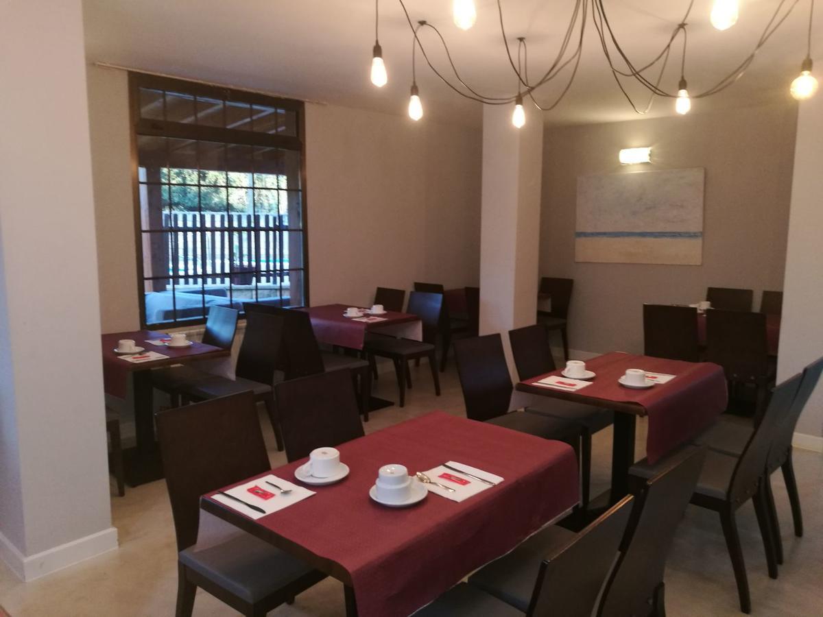 Hotel Azcona Noja Zewnętrze zdjęcie